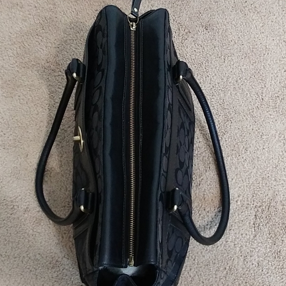 Coach Black Jacquard Monogram Hampton Bag - Picture 4 of 13